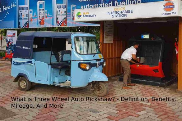 THREE WHEEL AUTO RICKSHAW