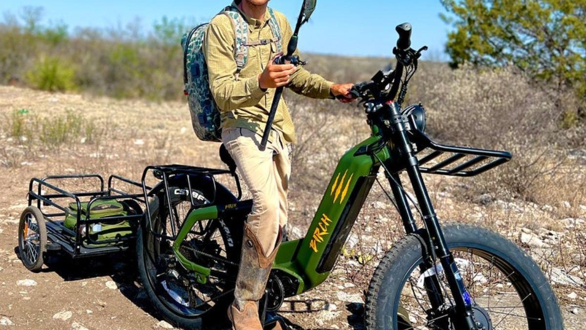 How to Ride an Electric Bike with a Trailer